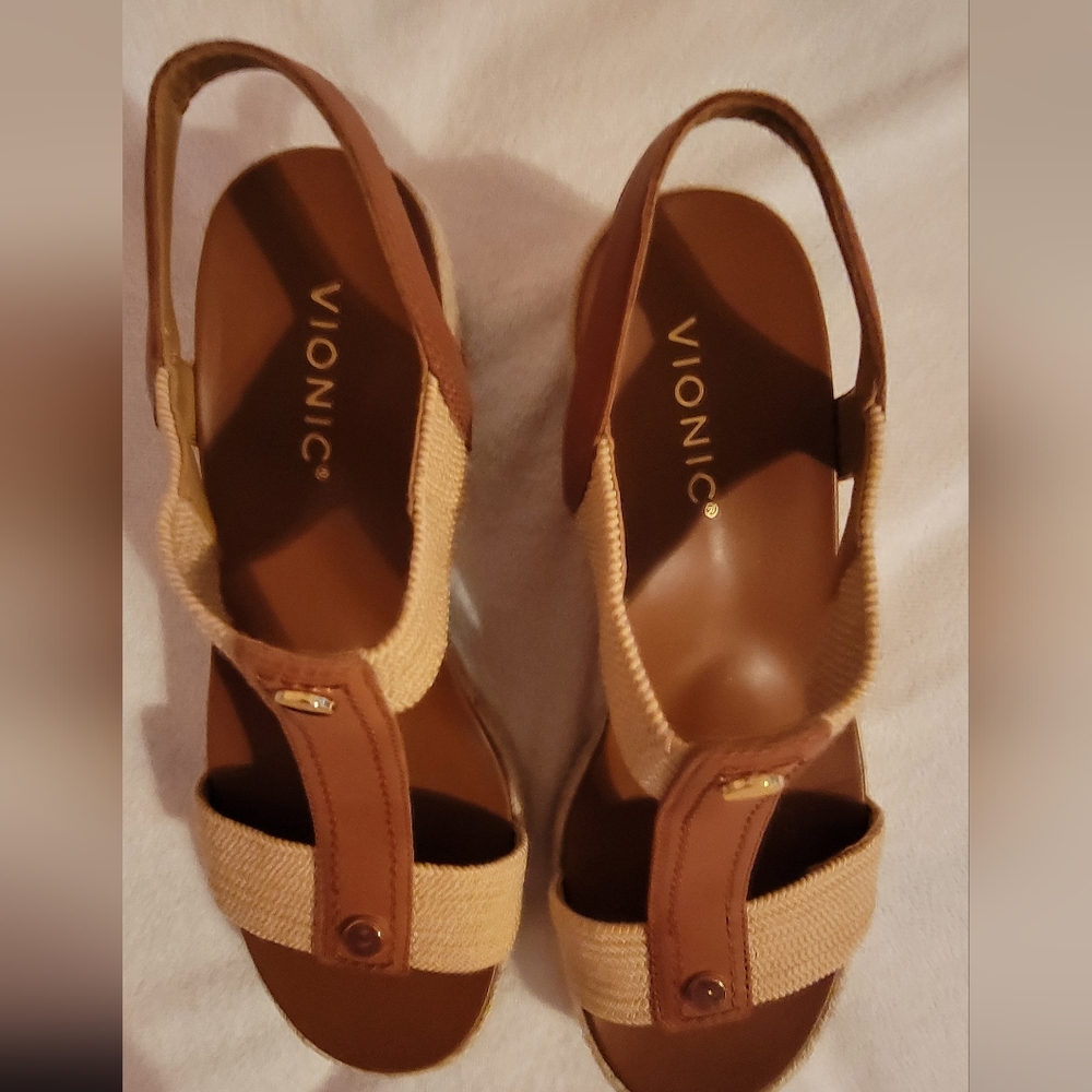 Womens Vionic sandal